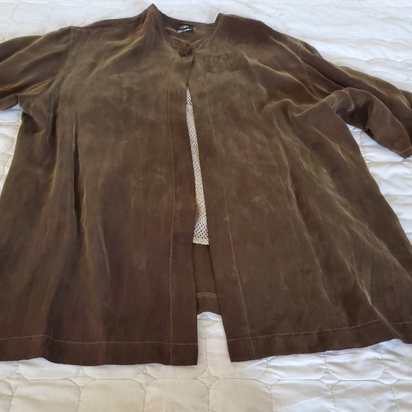 Top - Picture 2 of 13